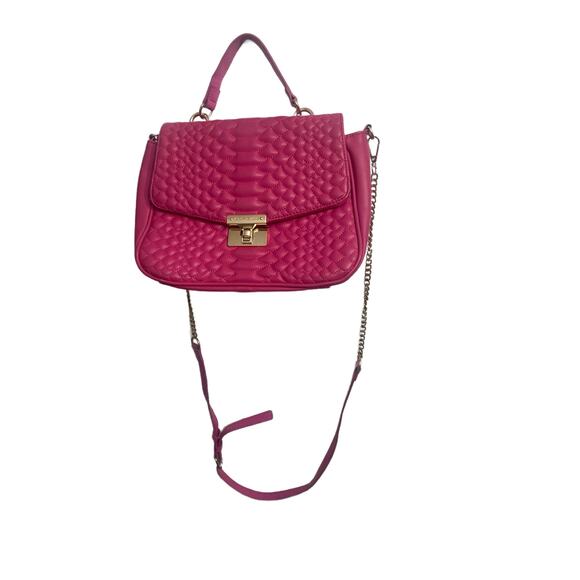 Insanely Cute Betsey Johnson Hot Pink Quilted Bag With gold Chain Detail - Picture 1 of 7